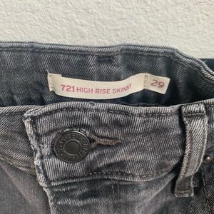 Levi’s 721 high rise skinny faded black